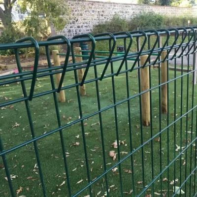 Roll Top Triangle Bending 3d Curved Fence Brc Welded Fence bền vững