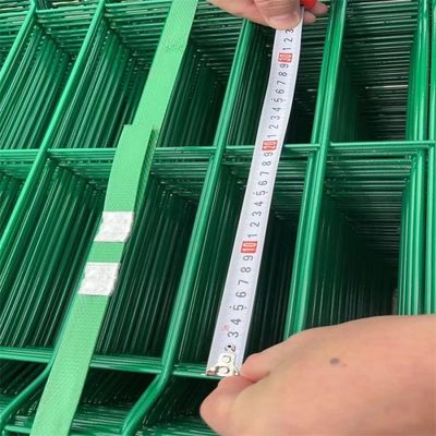 PVC ốp 3D cong hàn lưới sợi hàng rào thân thiện với môi trường 2m 2,5m chiều dài