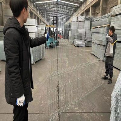 0.6m - 3.0m Cao cáp 3d Curved hàng rào cho sân chơi hàng rào bảng