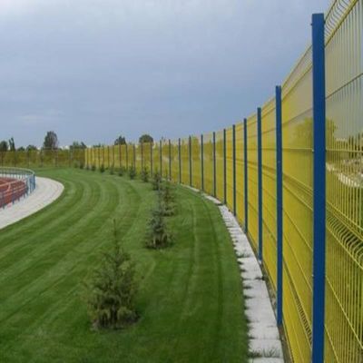 Premium PVC phủ chống rỉ sét 1.5m × 2.5m 3D Curved hàng rào cho sân chơi công viên
