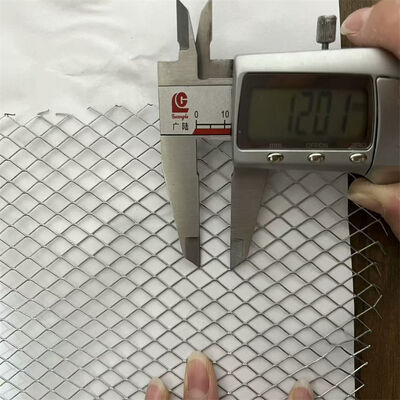 Dây thép không gỉ thiết yếu Mạng kim loại mở rộng cho ngành bán lẻ Ứng dụng lọc chất lỏng không khí mới Máy bơm
