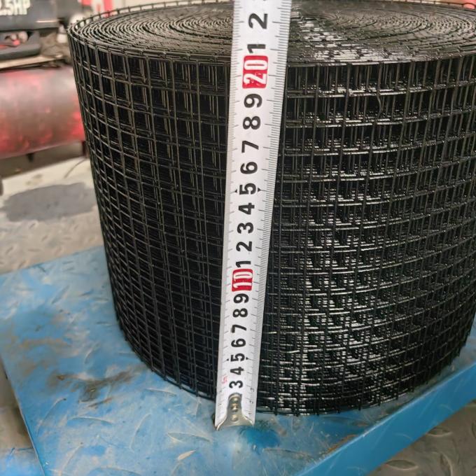 Đen PVC phủ sợi d&acirc;y h&agrave;n h&agrave;ng r&agrave;o Quadrat 1/2 Ống h&agrave;n galvanized trong cuộn 4